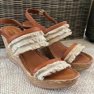 Easy Street Tan and Cream Wedge Sandals with Fringe size 9W EUC